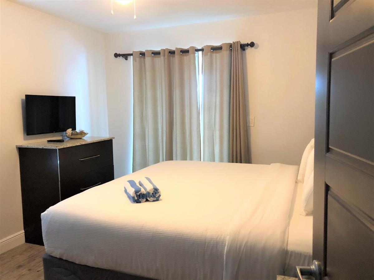 Caribbean Resort Suites Голливуд Экстерьер фото