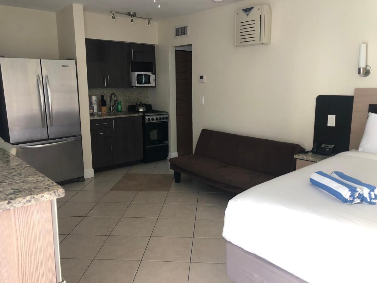 Caribbean Resort Suites Голливуд Экстерьер фото