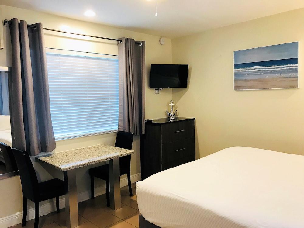 Caribbean Resort Suites Голливуд Экстерьер фото