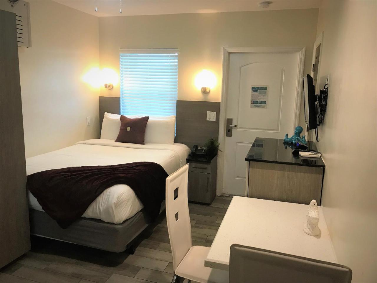 Caribbean Resort Suites Голливуд Экстерьер фото